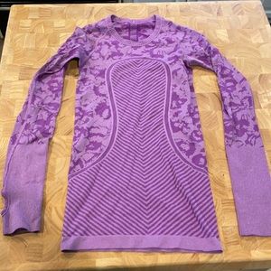 Lululemon long sleeve shirt